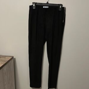 She + Sky Black velvety Leggings